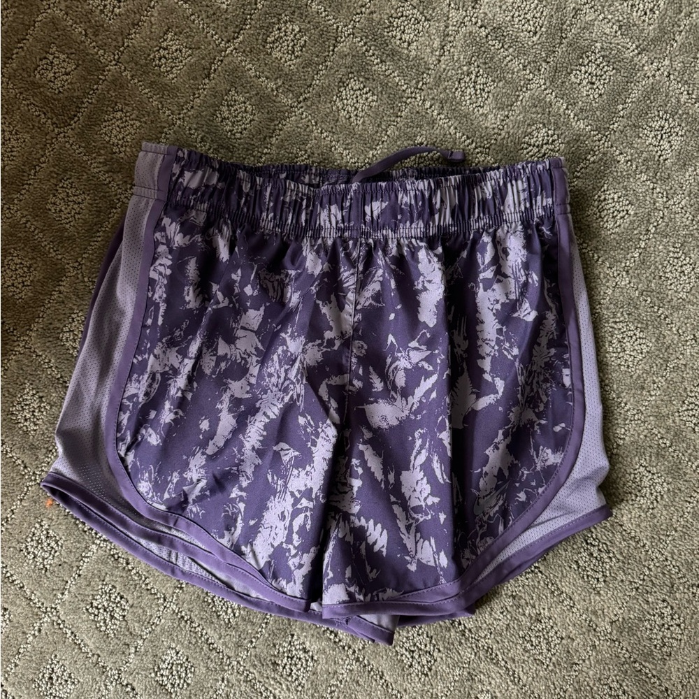 NWT Women’s Nike Logo Dri-Fit Workout Running Shorts Purple Design Size XS